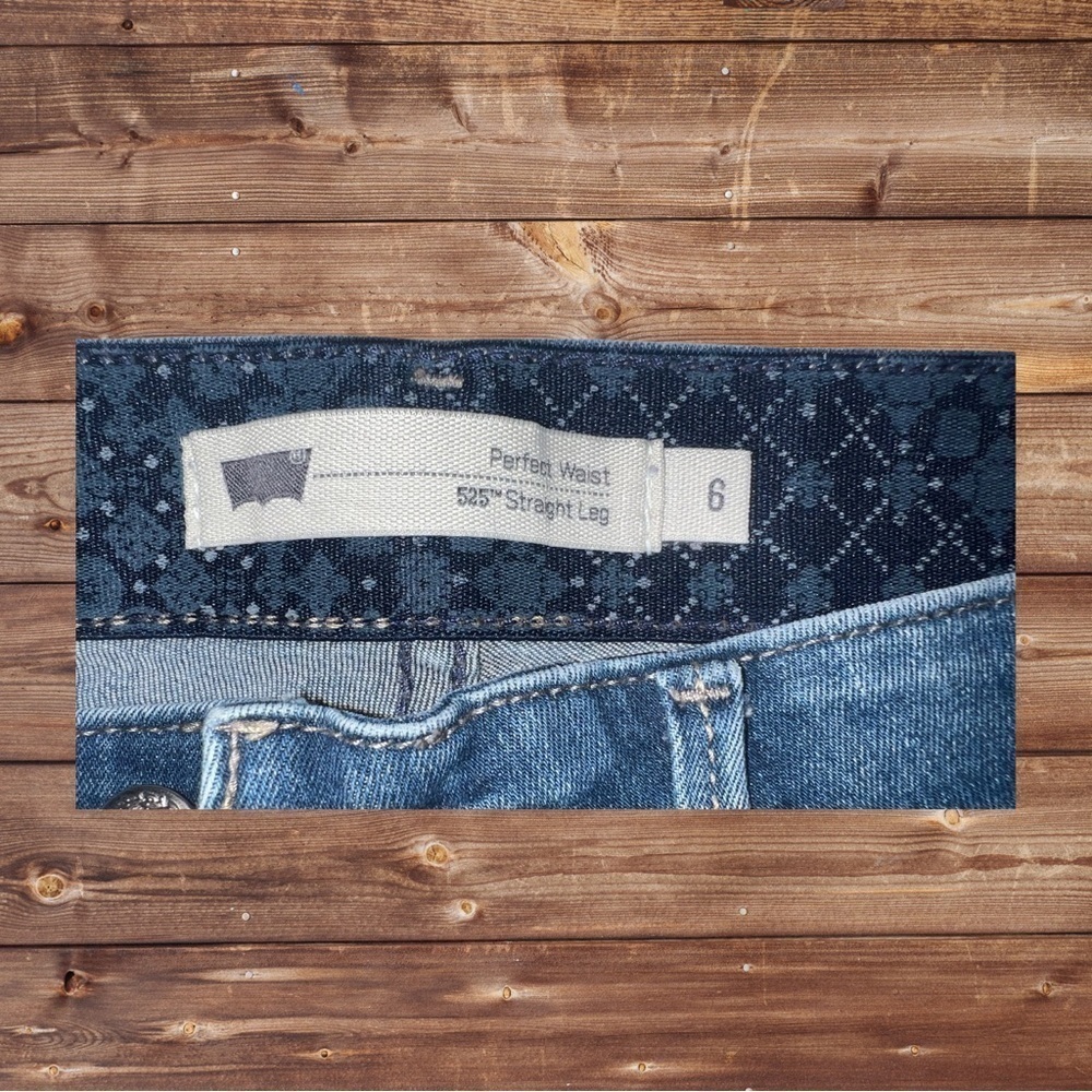 Levi’s Women’s 505 Regular Fit Jeans - Size 6 - Picture 10 of 10